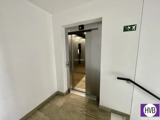 Prodej bytu 1+kk, Praha, Toufarova, 40 m2