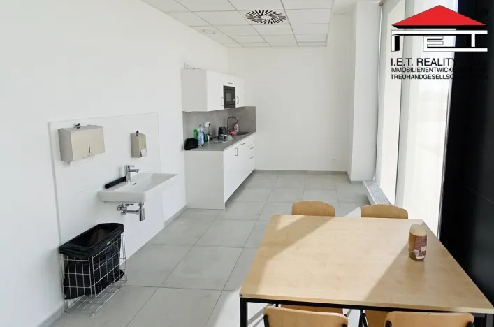 Pronájem skladu, Chrášťany, Plzeňská, 2707 m2
