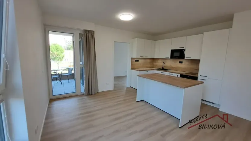 Pronájem bytu 2+kk, Praha - Černý Most, Arnošta Valenty, 47 m2