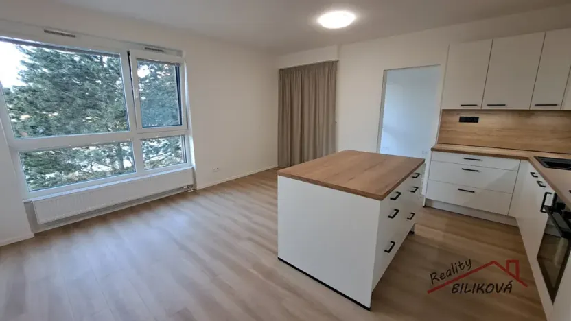 Pronájem bytu 2+kk, Praha - Černý Most, Arnošta Valenty, 47 m2