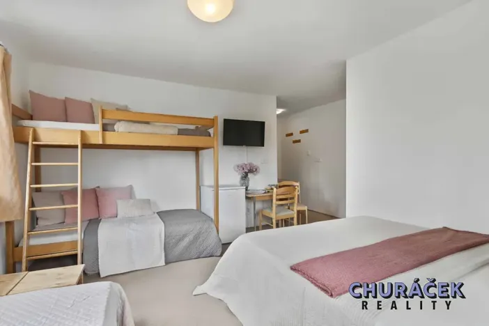 Prodej ubytování, Nová Pec, 280 m2