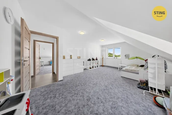 Prodej rodinného domu, Rožnov pod Radhoštěm, V Mokrém, 250 m2