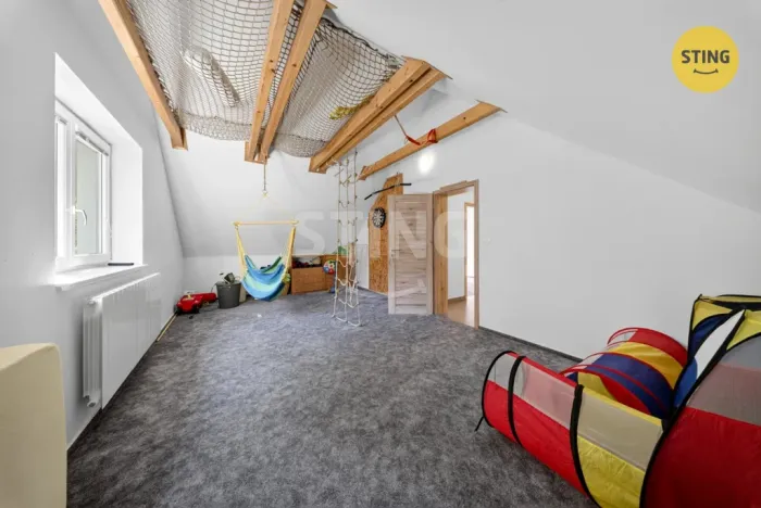 Prodej rodinného domu, Rožnov pod Radhoštěm, V Mokrém, 250 m2