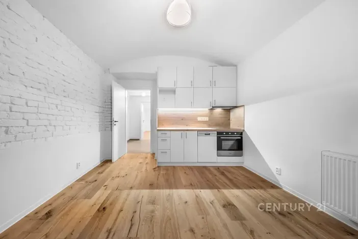 Pronájem bytu 2+kk, Praha - Nusle, Sezimova, 50 m2