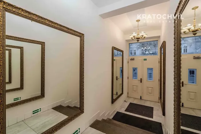 Pronájem bytu 1+kk, Praha - Bubeneč, Korunovační, 32 m2