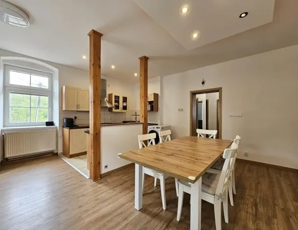 Prodej bytu 5+kk, Polevsko, 101 m2