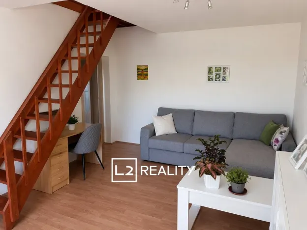 Prodej bytu 4+1, Střemy, 108 m2