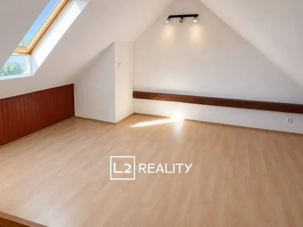 Prodej bytu 4+1, Střemy, 108 m2