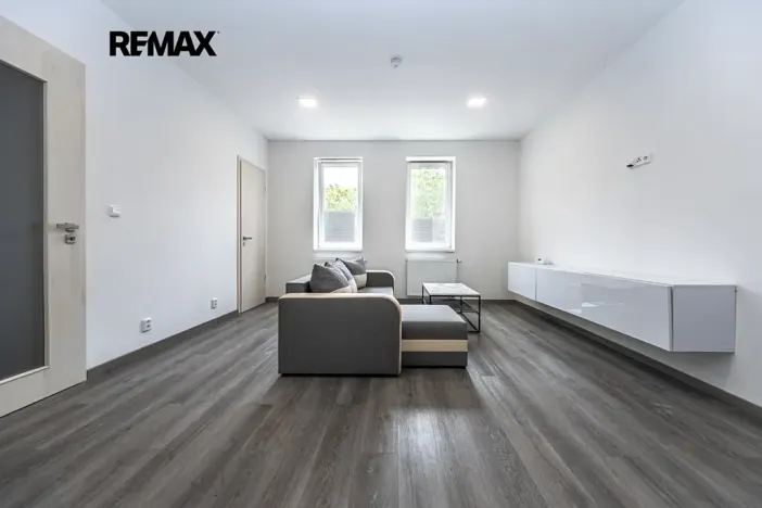 Pronájem rodinného domu, Praha - Strašnice, U trati, 120 m2