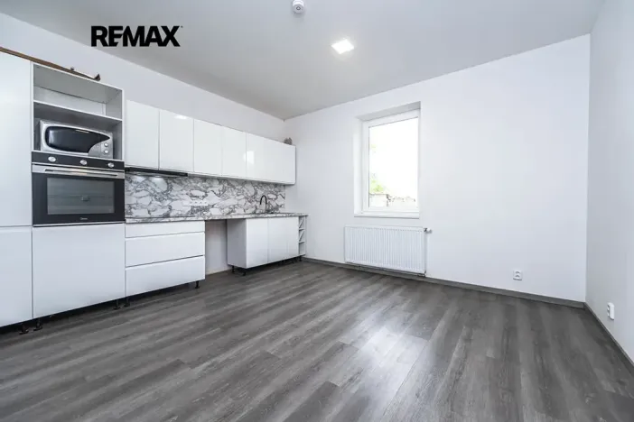 Pronájem rodinného domu, Praha - Strašnice, U trati, 120 m2