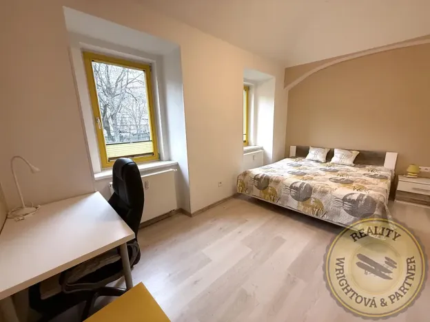 Prodej bytu 2+kk, Praha - Libeň, Zenklova, 37 m2
