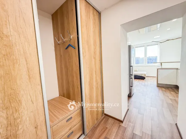 Pronájem bytu 2+kk, Znojmo, Jugoslávská, 40 m2