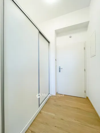 Pronájem bytu 2+kk, Znojmo, Mariánské náměstí, 60 m2