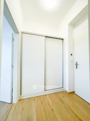Pronájem bytu 2+kk, Znojmo, Mariánské náměstí, 60 m2