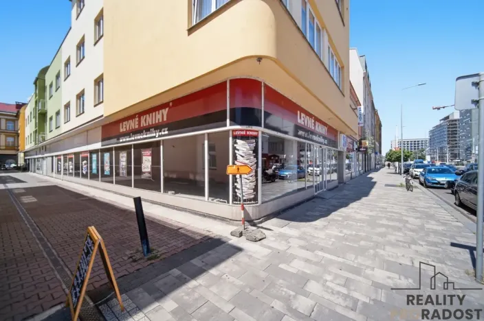 Pronájem obchodního prostoru, Pardubice - Zelené Předměstí, 17. listopadu, 250 m2