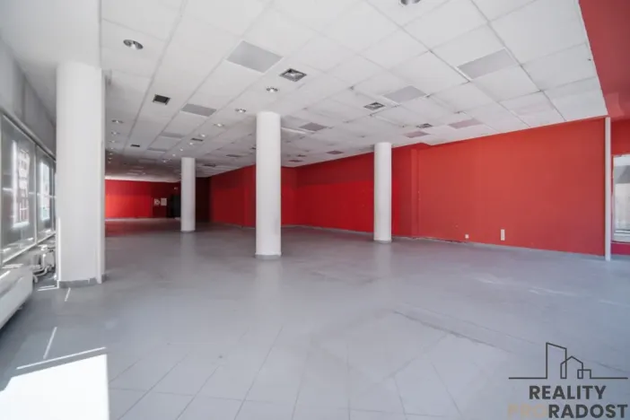 Pronájem obchodního prostoru, Pardubice - Zelené Předměstí, 17. listopadu, 250 m2