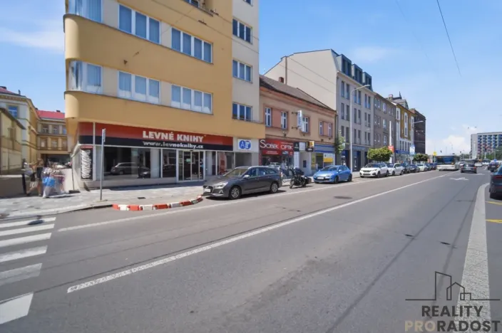 Pronájem obchodního prostoru, Pardubice - Zelené Předměstí, 17. listopadu, 250 m2