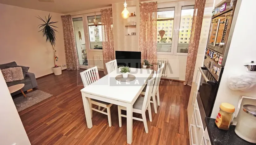 Prodej bytu 3+1, Neratovice, 75 m2
