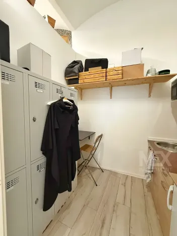 Prodej obchodního prostoru, Praha - Žižkov, Husitská, 89 m2