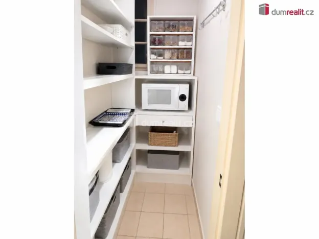 Pronájem bytu 3+1, Praha - Smíchov, Bieblova, 75 m2