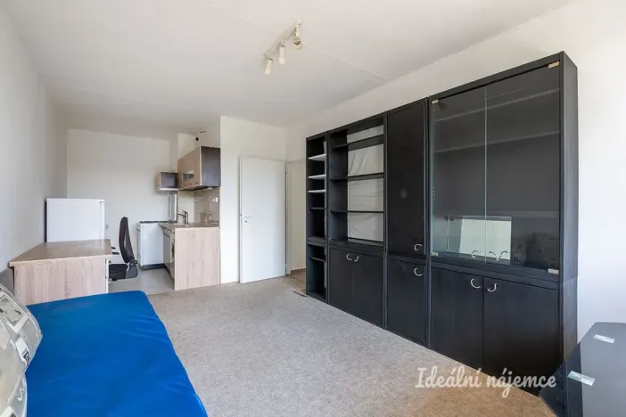 Pronájem bytu 2+kk, Praha - Prosek, Jablonecká, 40 m2