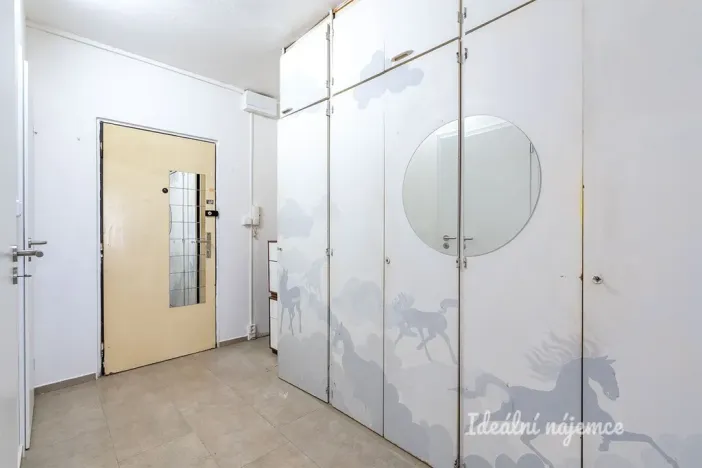 Pronájem bytu 2+kk, Praha - Prosek, Jablonecká, 40 m2