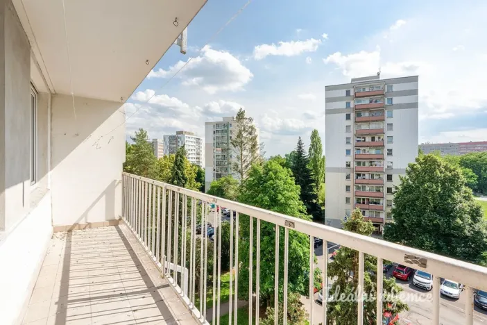Pronájem bytu 2+kk, Praha - Prosek, Jablonecká, 40 m2