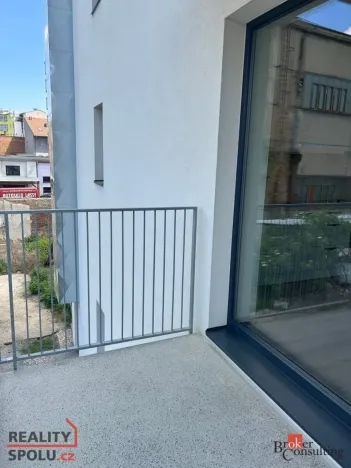 Pronájem bytu 1+kk, Brno - Trnitá, Křenová, 28 m2