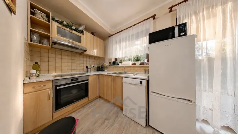 Prodej bytu 2+kk, Praha - Dolní Chabry, 52 m2