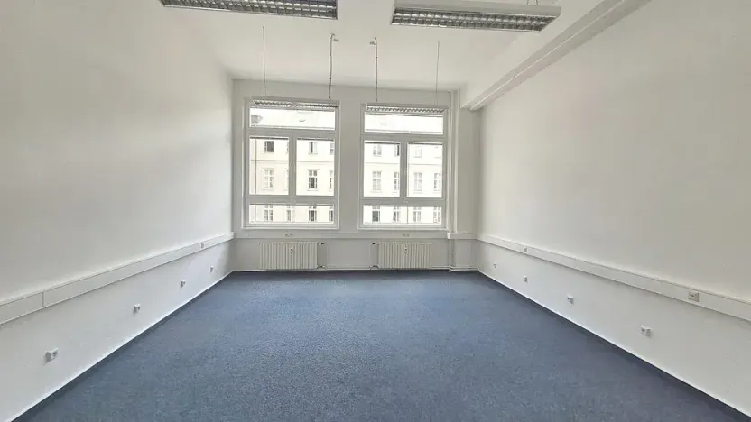 Pronájem kanceláře, Praha - Nové Město, Politických vězňů, 35 m2
