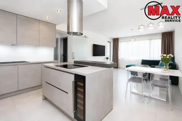 Prodej bytu 3+kk, Praha - Dolní Chabry, Poštova, 83 m2
