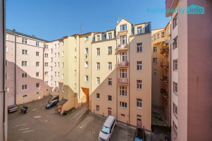 Prodej bytu 2+1, Karlovy Vary, Koptova, 80 m2