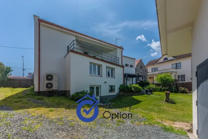 Prodej vícegeneračního domu, Kostelec nad Černými lesy - Kostelec nad Černými Lesy, Pražská, 361 m2