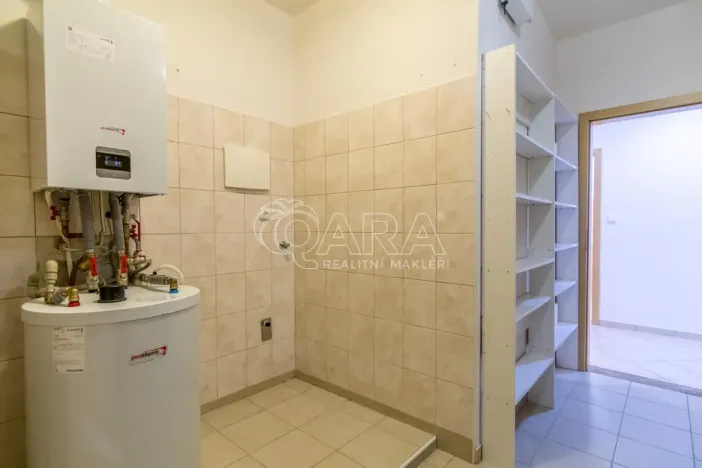Prodej bytu 3+kk, Dolní Břežany, 135 m2