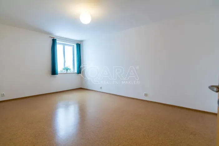 Prodej bytu 4+kk, Dolní Břežany, 135 m2