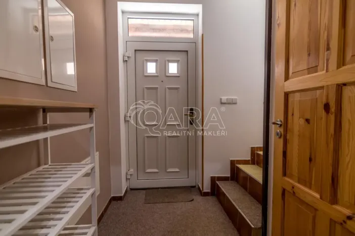Prodej bytu 4+kk, Dolní Břežany, 135 m2
