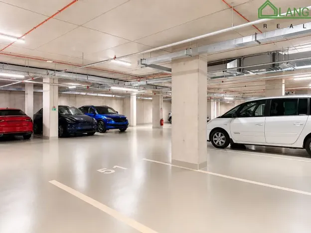 Pronájem garážového stání, Nové Sady, 13 m2