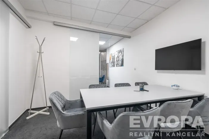 Pronájem kanceláře, Praha, Zenklova, 87 m2