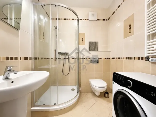 Prodej bytu 1+kk, Praha - Hloubětín, Nademlejnská, 32 m2