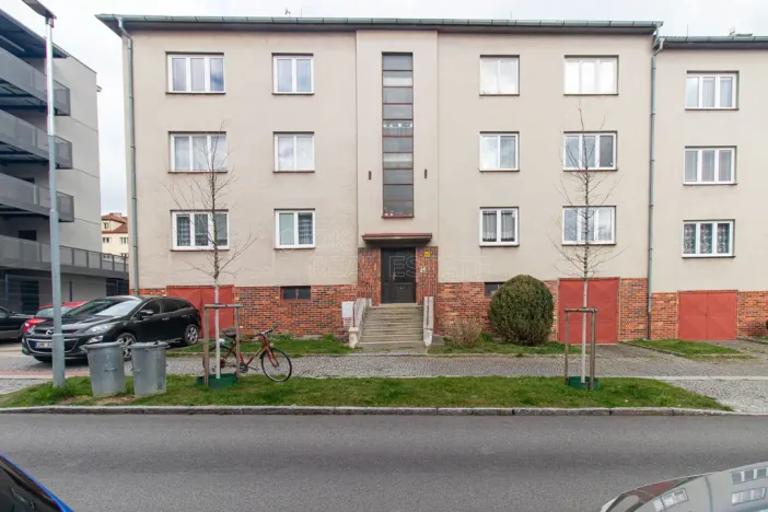 Prodej bytu 3+1, Písek, Sovova, 96 m2