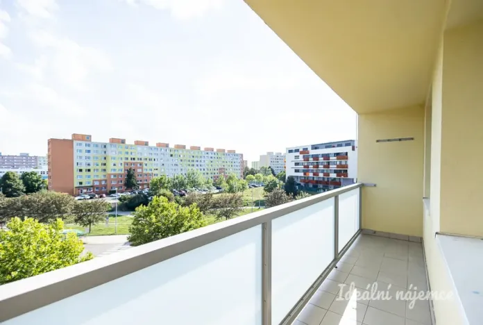 Pronájem bytu 3+1, Praha - Horní Měcholupy, Veronské nám., 68 m2
