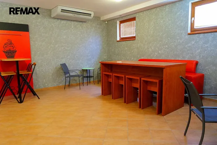 Prodej obchodního prostoru, Třebechovice pod Orebem, Pardubická, 293 m2