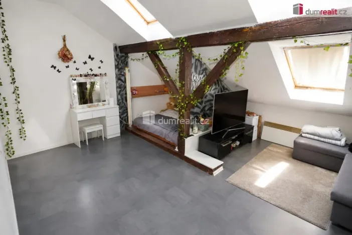 Pronájem bytu 2+kk, Praha - Žižkov, Čajkovského, 45 m2