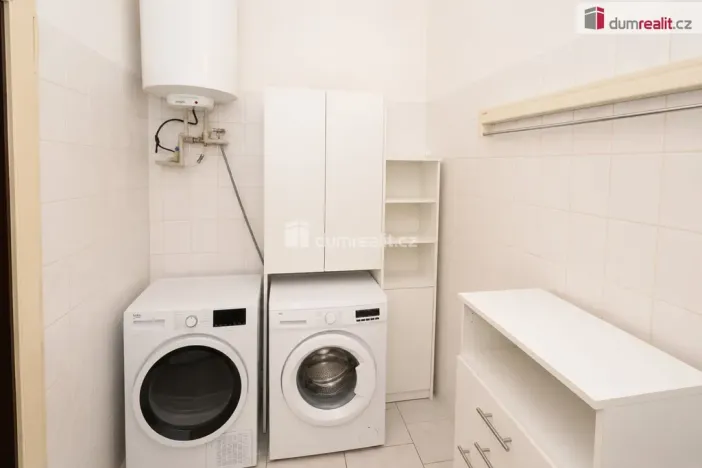 Pronájem bytu 2+kk, Praha - Žižkov, Čajkovského, 45 m2