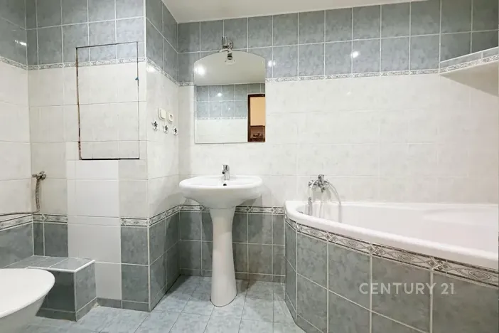 Prodej bytu 2+1, Most, tř. Budovatelů, 52 m2