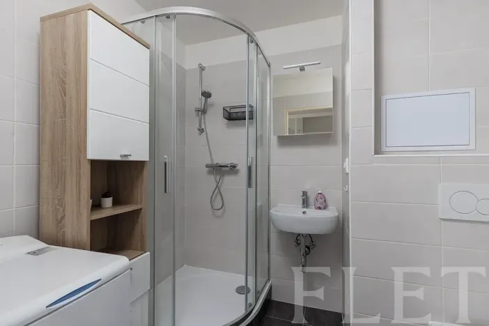 Pronájem bytu 2+kk, Praha - Prosek, Zárybská, 41 m2