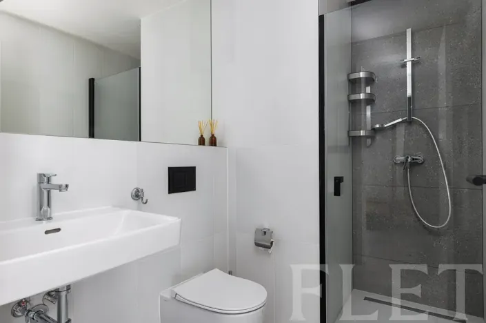Pronájem bytu 1+kk, Praha - Smíchov, Grafická, 30 m2