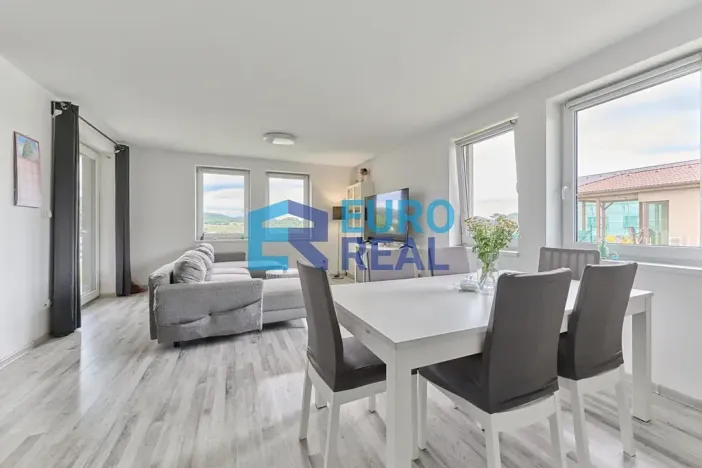 Prodej rodinného domu, Bavoryně, 125 m2