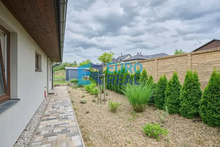 Prodej rodinného domu, Bavoryně, 125 m2