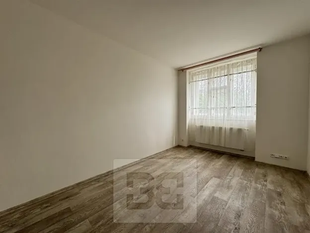 Pronájem bytu 1+kk, Praha - Smíchov, 30 m2